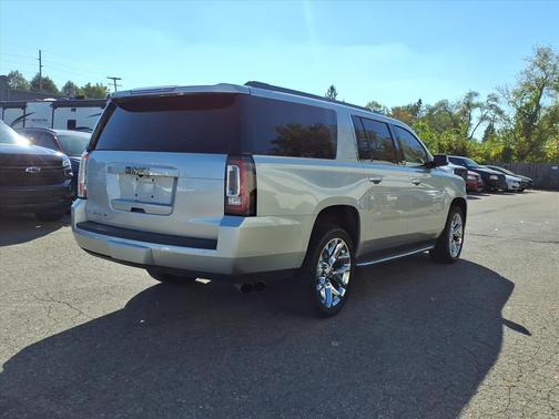 2017 GMC Yukon XL SLT