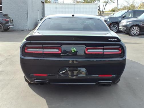 2016 Dodge Challenger SRT Hellcat