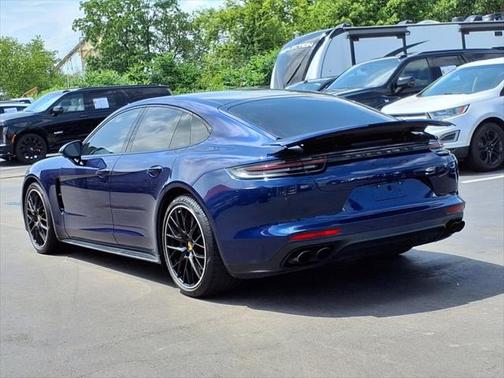 2020 Porsche Panamera GTS