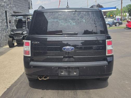 Tuxedo Black 2011 Ford Flex SE
