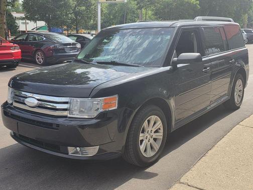 Tuxedo Black 2011 Ford Flex SE