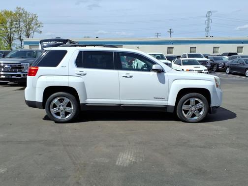 Summit White 2013 GMC Terrain SLT-1