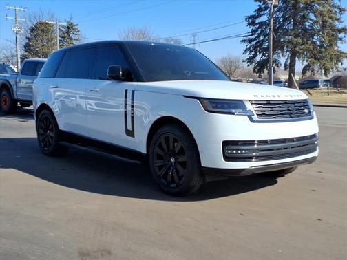 2025 Land Rover Range Rover P400 SE 7 Seat