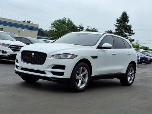 2018 Jaguar F-PACE 25t Premium