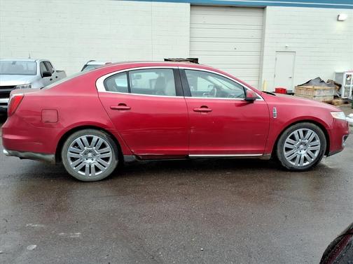 2010 Lincoln MKS Base