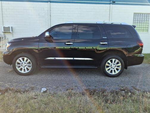 2020 Toyota Sequoia Platinum