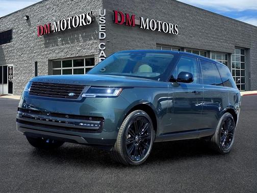 Green 2025 Land Rover Range Rover P400 SE