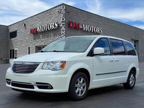 2012 Chrysler Town & Country Touring