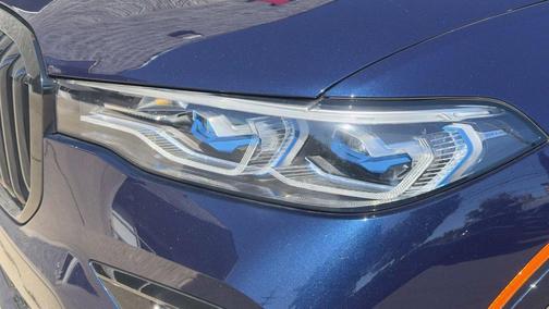 Tanzanite Blue II Metallic 2021 BMW X7 M50i