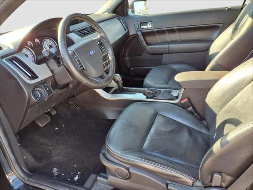 2009 Ford Focus SES