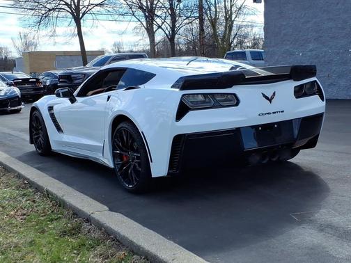 Arctic White 2016 Chevrolet Corvette Z06