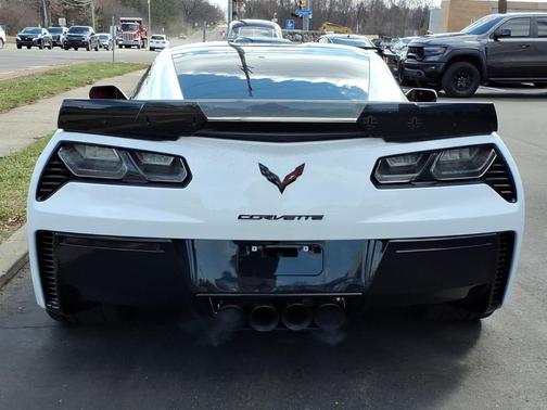 Arctic White 2016 Chevrolet Corvette Z06