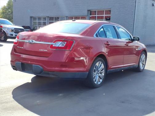 2010 Ford Taurus Limited