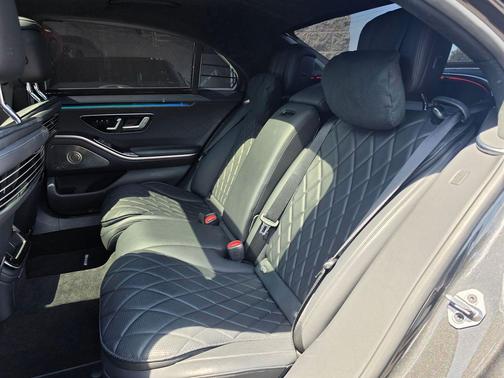 Gray 2021 Mercedes-Benz S-Class 4MATIC