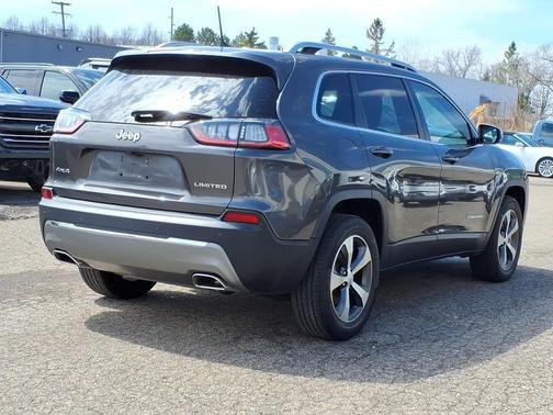 Granite Crystal Metallic Clearcoat 2021 Jeep Cherokee Limited