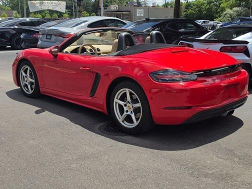Guards Red 2017 Porsche 718 Boxster Base