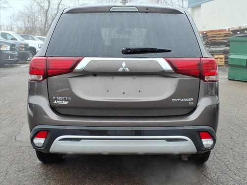 2019 Mitsubishi Outlander SE