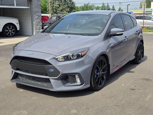 Stealth Gray 2017 Ford Focus RS Base