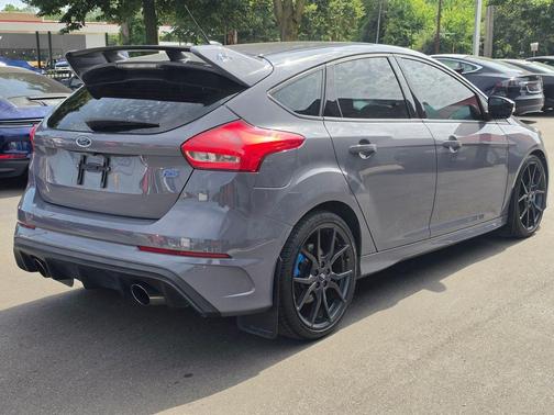 Stealth Gray 2017 Ford Focus RS Base