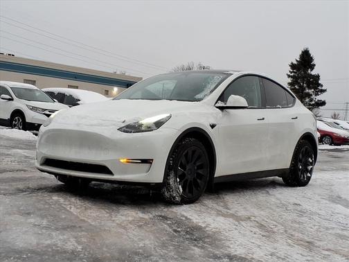 2023 Tesla Model Y Long Range Dual Motor All-Wheel Drive