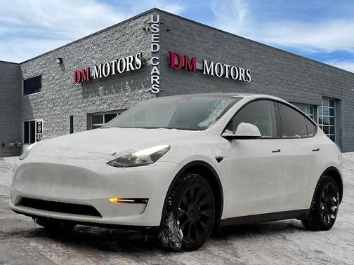 2023 Tesla Model Y Long Range Dual Motor All-Wheel Drive