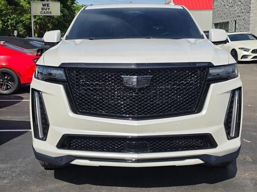 Crystal White Tricoat 2024 Cadillac Escalade V-Series
