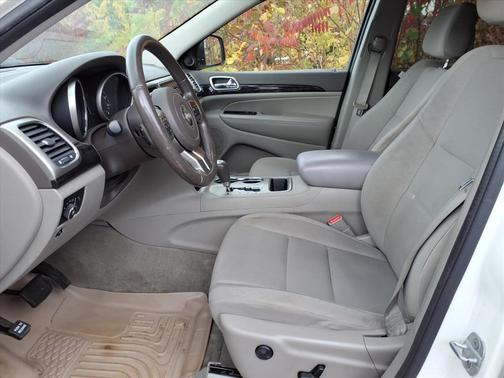 2012 Jeep Grand Cherokee Laredo