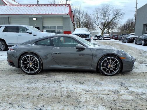 2024 Porsche 911 Carrera