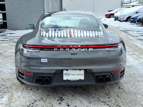 2024 Porsche 911 Carrera