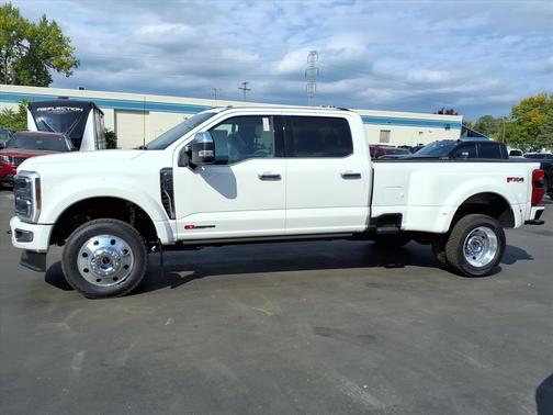 2025 Ford F-450 Platinum