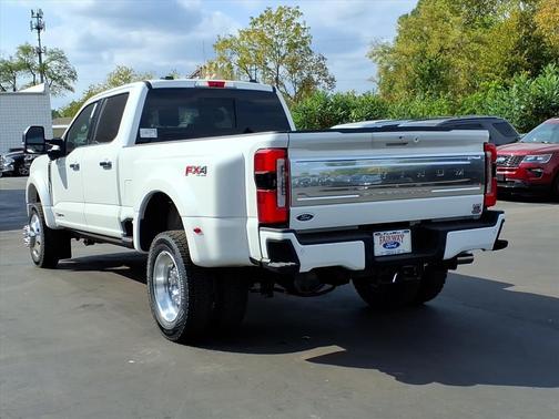 2025 Ford F-450 Platinum