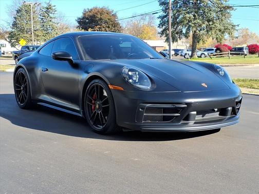 2024 Porsche 911 GTS