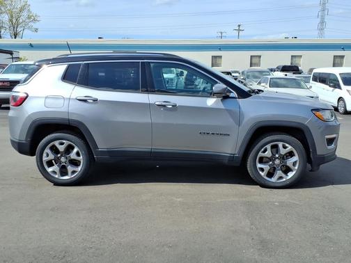 Billet Silver Metallic Clearcoat 2018 Jeep Compass Limited