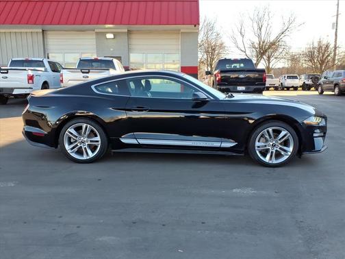 2020 Ford Mustang EcoBoost Premium