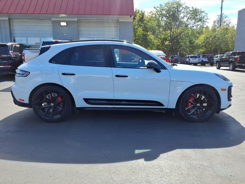 2023 Porsche Macan GTS
