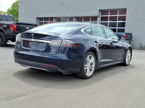 2014 Tesla Model S Base