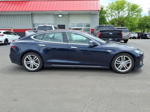 2014 Tesla Model S Base