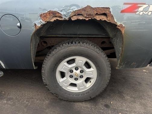 2009 Chevrolet Silverado 1500 LT Crew Cab