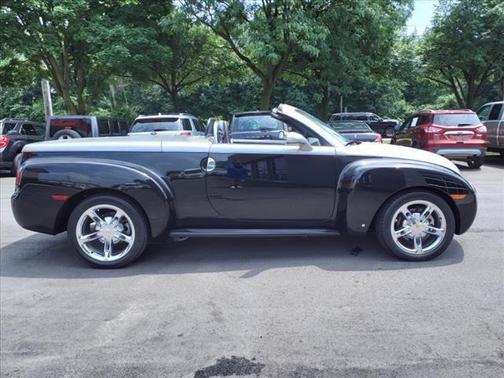 2006 Chevrolet SSR Base