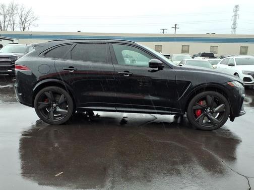 2024 Jaguar F-PACE SVR P550 AWD Automatic