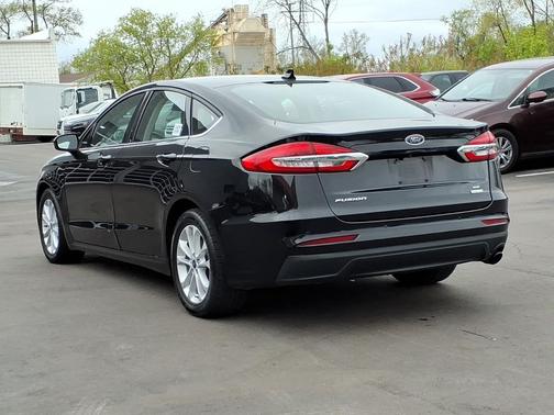 Agate Black Metallic 2020 Ford Fusion SE