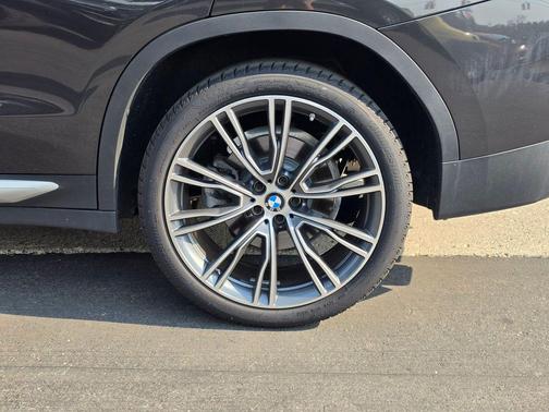 Dark Grath 2023 BMW X3 xDrive30i
