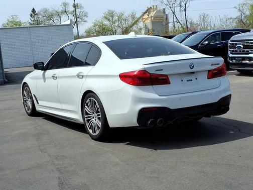 Alpine White 2018 BMW M550 i Xdrive