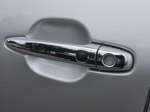 Classic Silver Metallic 2008 Toyota Highlander Limited