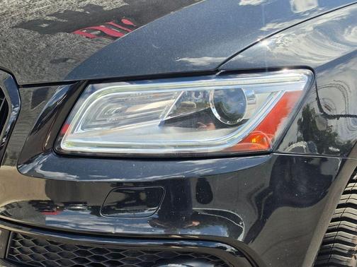 Black 2014 Audi Q5 3.0T Prestige quattro