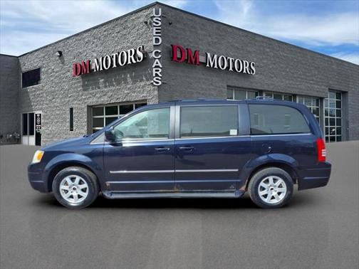 2010 Chrysler Town & Country Touring
