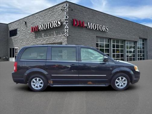 2010 Chrysler Town & Country Touring