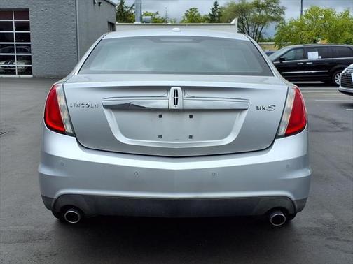 2010 Lincoln MKS Base