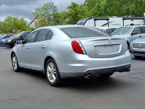 2010 Lincoln MKS Base