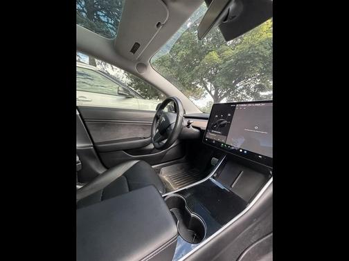 2018 Tesla Model 3 Performance